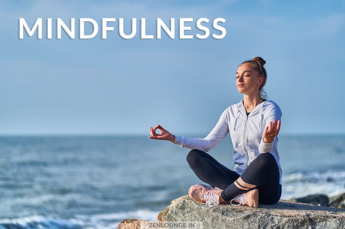 How to Meditate and Live More Mindfully: 8 Key Practices